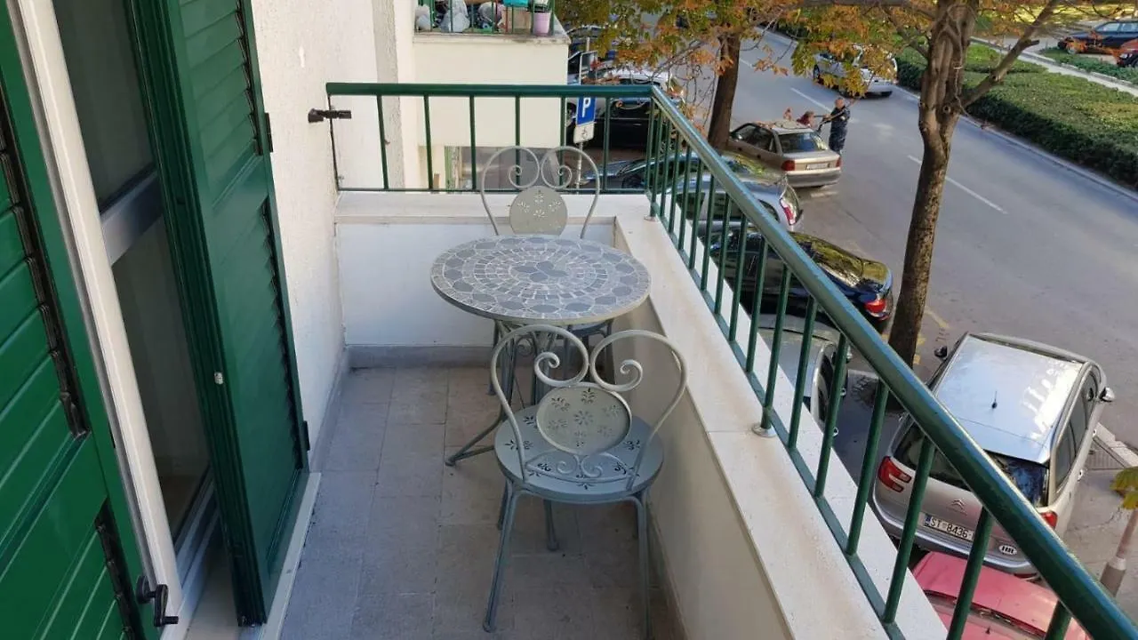 L&L Apartments